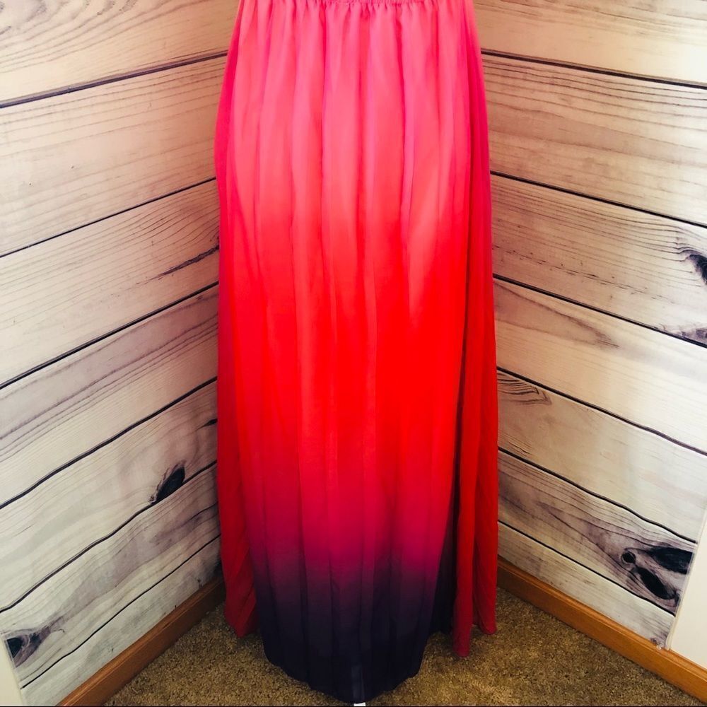 Colorful Ombré Backless Pleated Tie Halter Maxi Dress - Picture 7 of 8